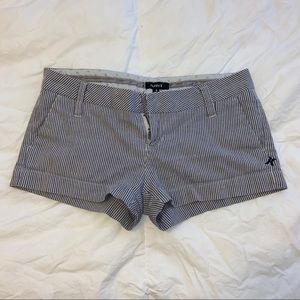 Hurley Shorts size 5. Hurley shorts